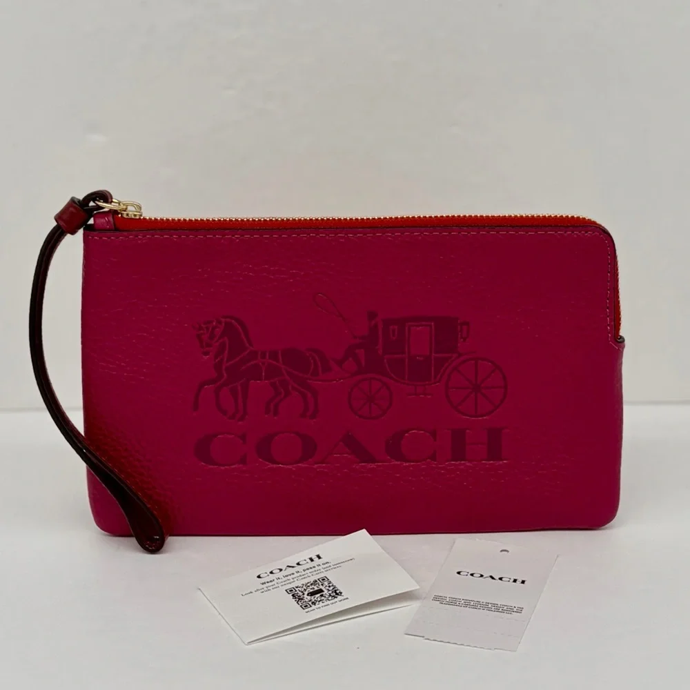 Coach Large Corner Zip Wristlet Wallet With Horse And Carriage